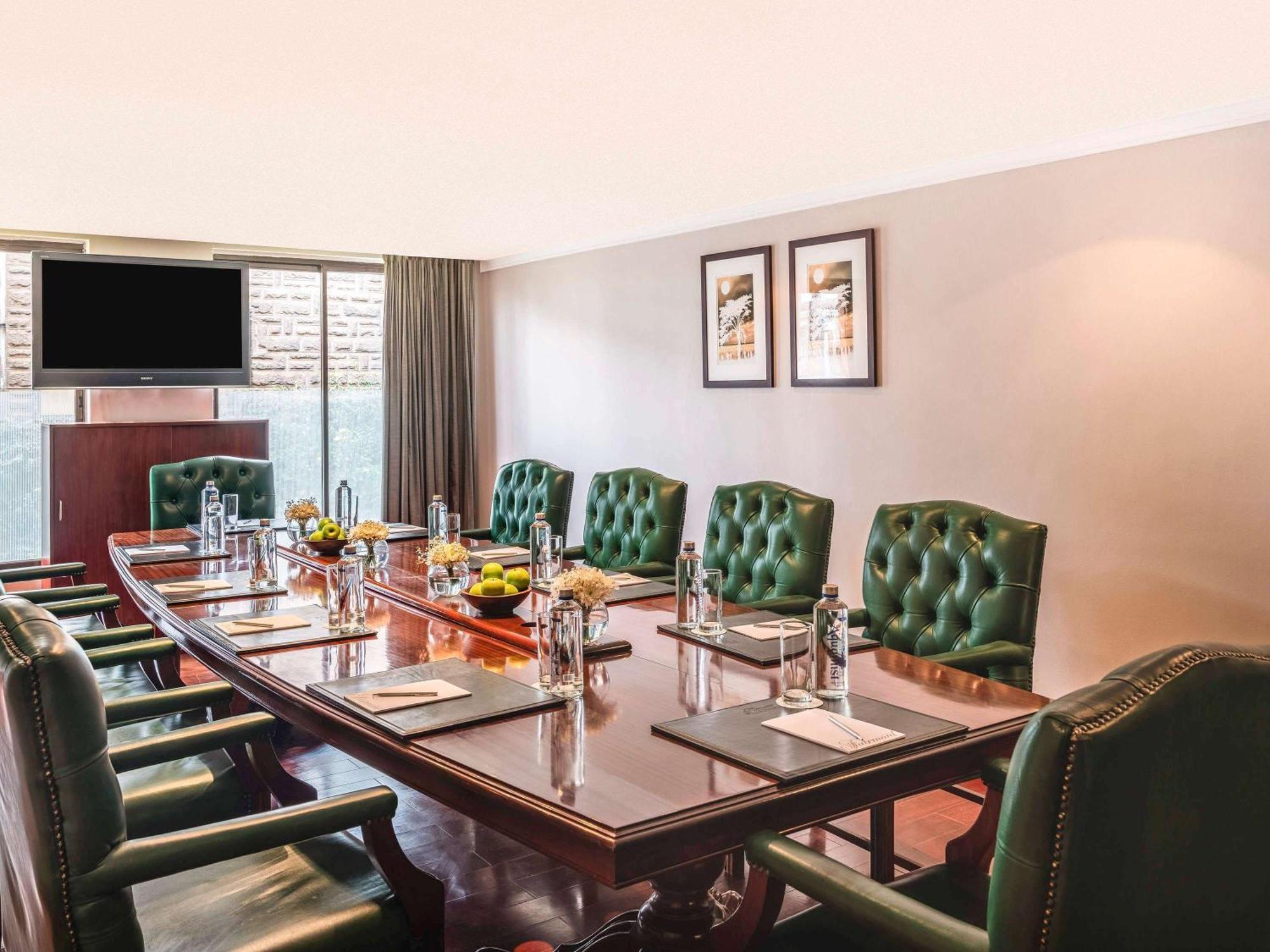 Отель Fairmont The Norfolk 5*